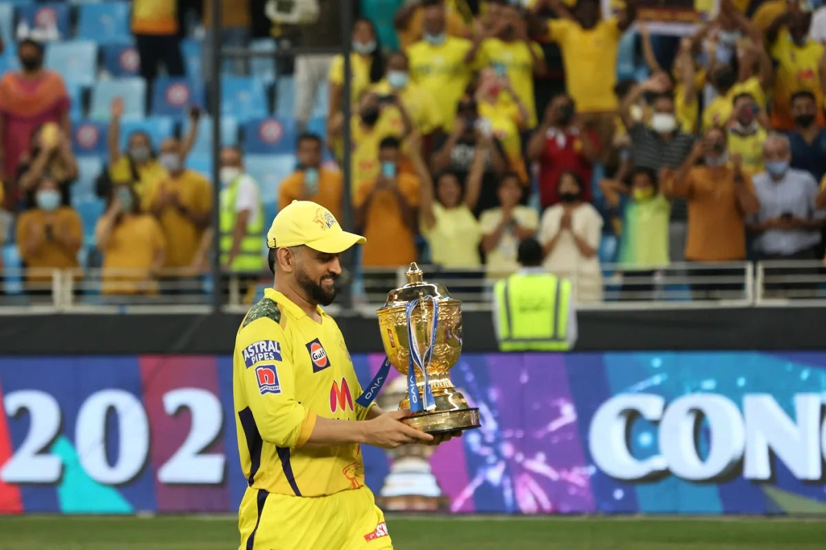 Dhoni Lifting the IPL trophy, something that we all love to see!