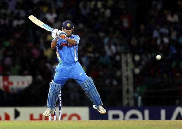 MS Dhoni completes plays the helicopter shot