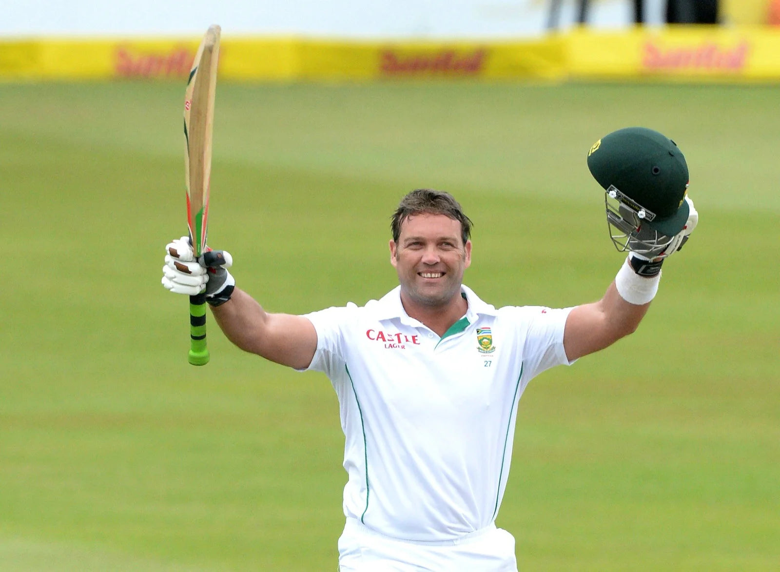 Jacques Kallis celebrates a century in a test match