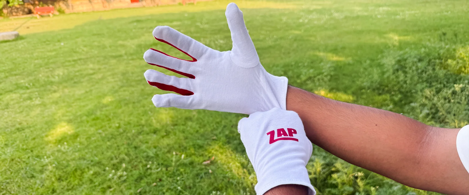 Cricket Batting Inner Gloves: Control your shots