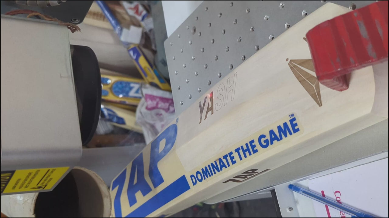 Load video: Crafted from premium-grade English Willow