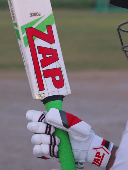 Load video: Crafted from premium-grade Kashmir Willow