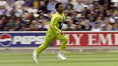 When Shoaib Akhtar bowled the Fastest Ball in Cricket History