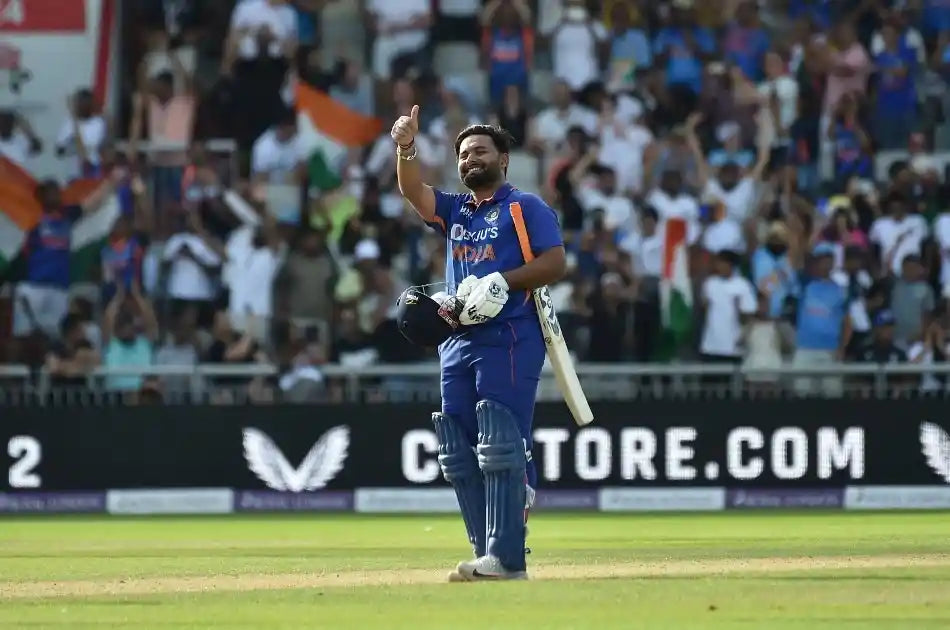 Rishabh Pant Raises a thumb to celebrate a century