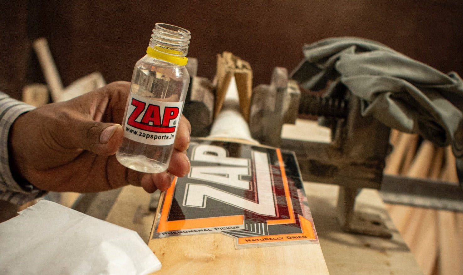 How to Oil a Cricket Bat | Step By Step Process