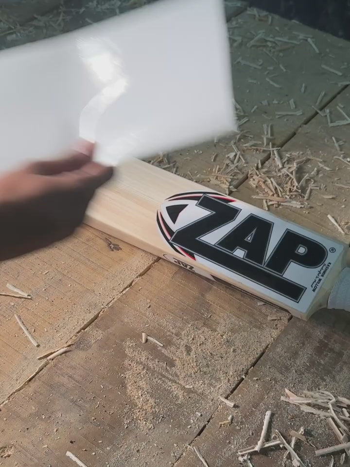 Load video: Crafted from premium-grade Kashmir Willow
